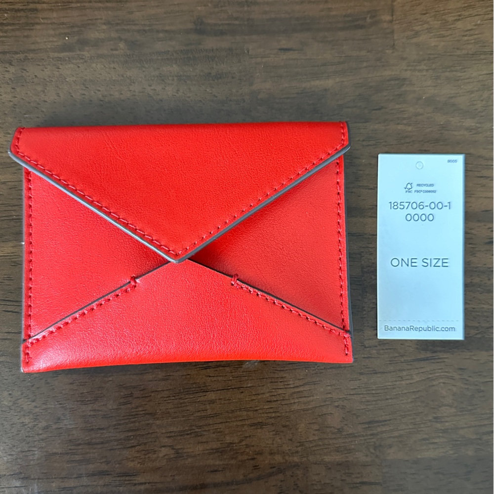 *new with tags* Banana Republic envelope leather card holder